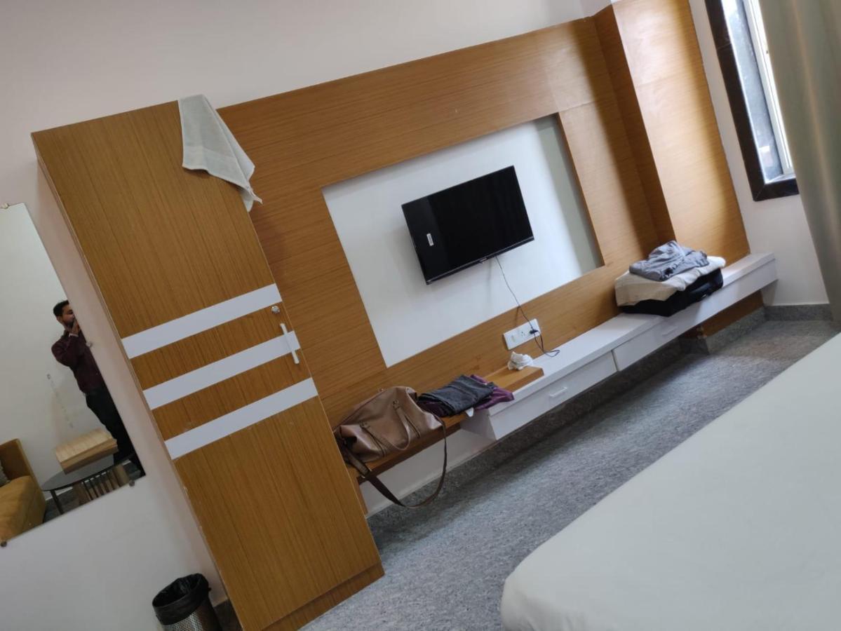 Hotel Virasat By Bookingcare Chhatarpur Экстерьер фото