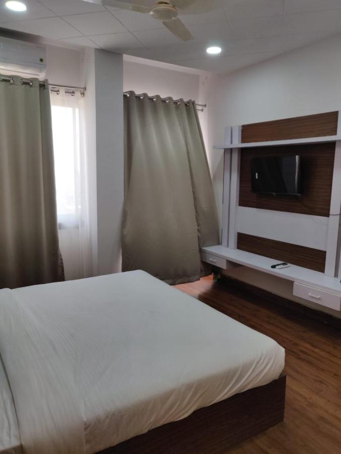 Hotel Virasat By Bookingcare Chhatarpur Экстерьер фото