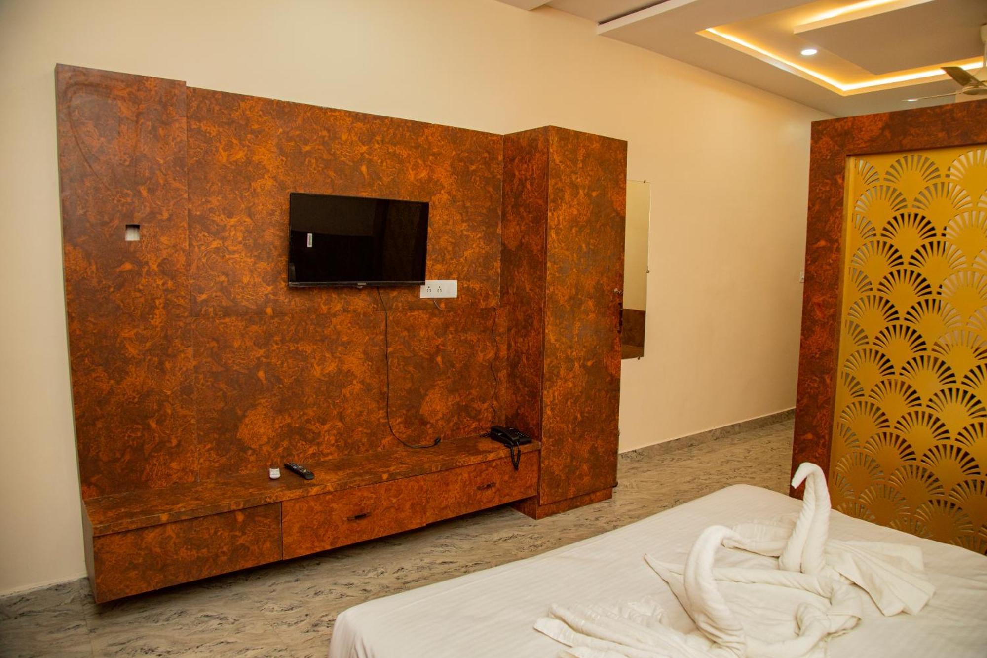 Hotel Virasat By Bookingcare Chhatarpur Экстерьер фото